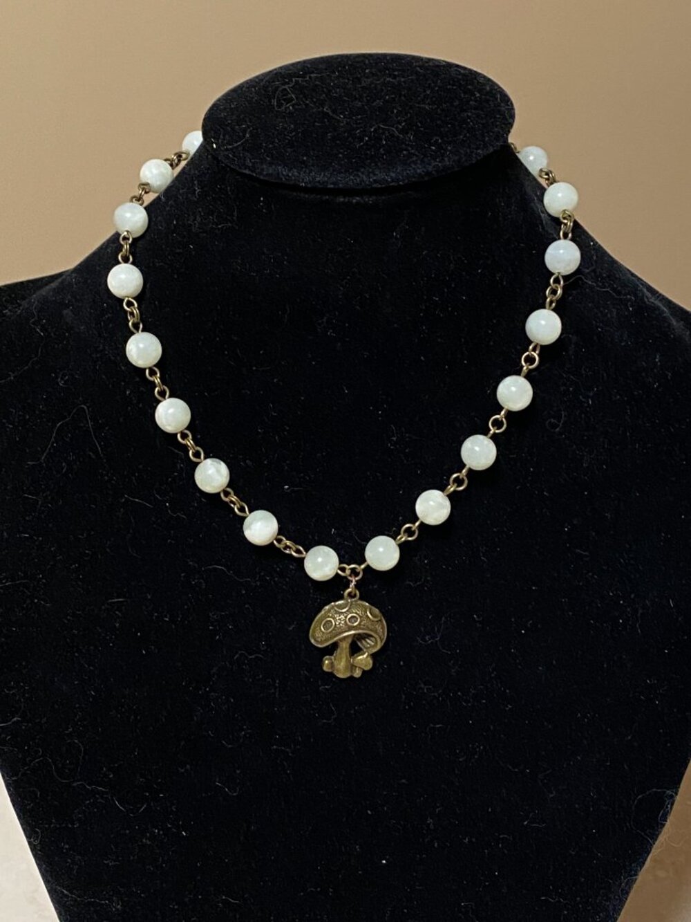 Natural Pale Green Serpentine Short Necklace, Gemstone & Bronze Round Mushroom - Picture 3 of 13